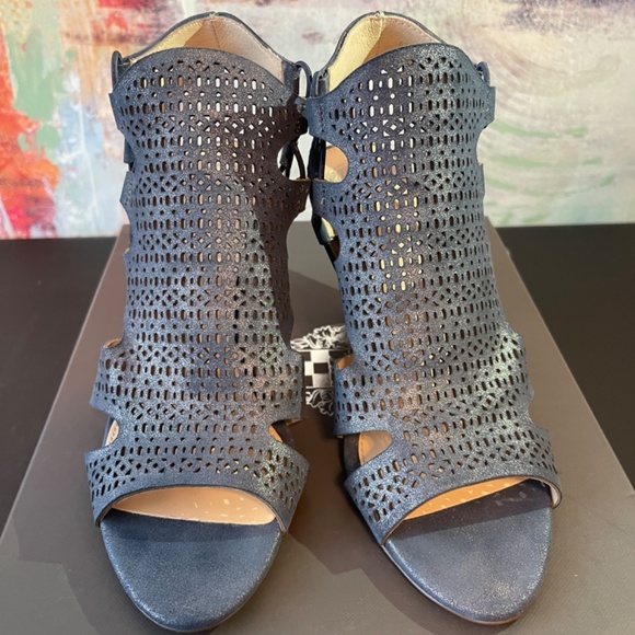 Vince Camuto Eadon Sandal - Picture 3 of 7